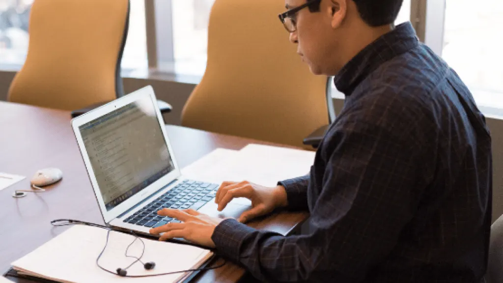 Shopify でメニューを編集する