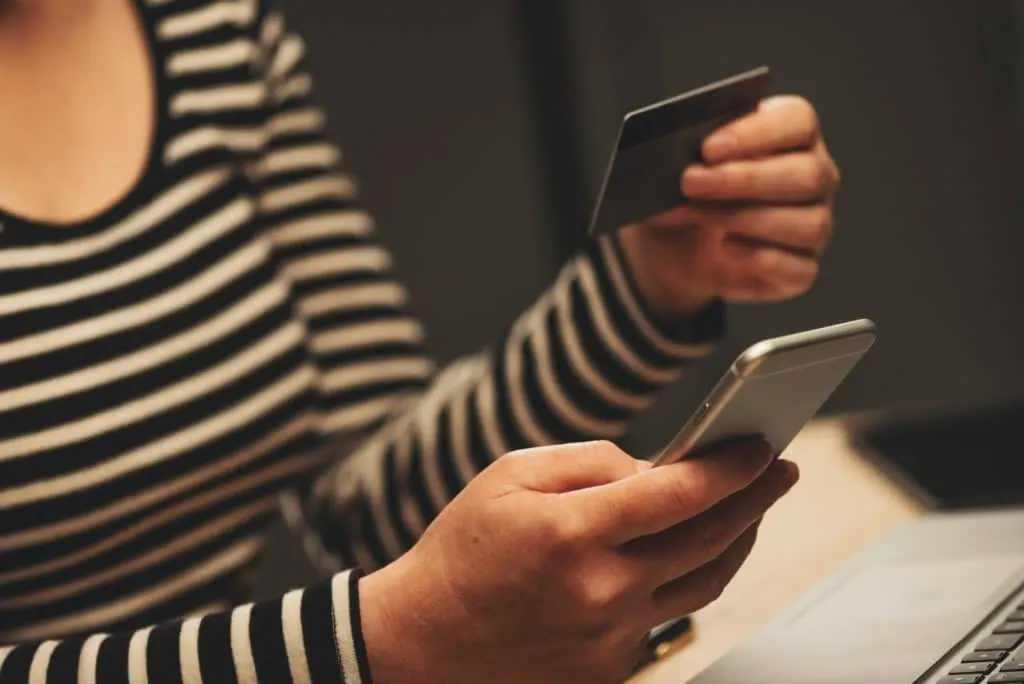 Rivoluziona il tuo business con l’e-commerce semplificato: Scopri gli incredibili vantaggi!